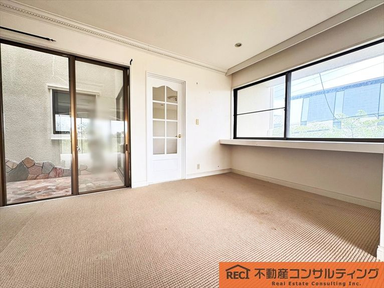 神戸市灘区篠原台　中古戸建の洋室