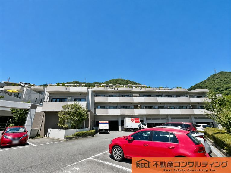 ジオ六甲山手の外観
