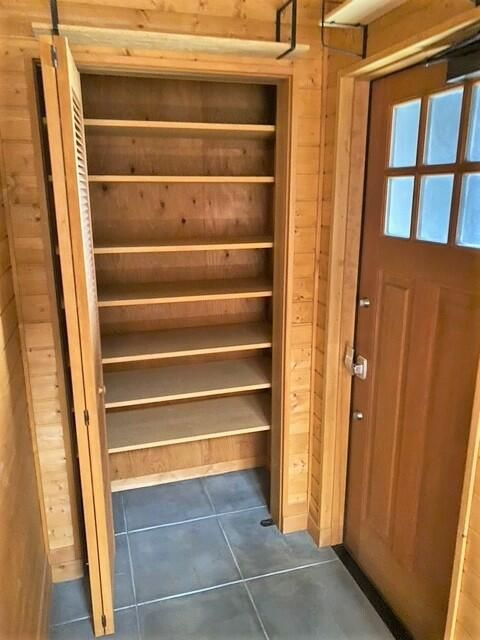 小山３丁目貸家（澤枝邸）の玄関