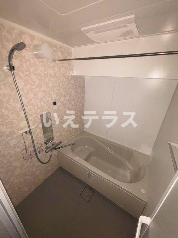 クラウンビル・レジオン三宮の浴室