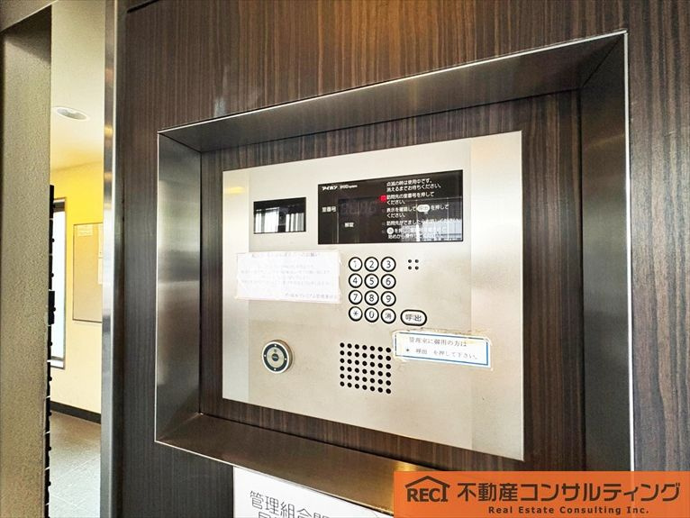 ザ・岡本プレミアムの防犯設備