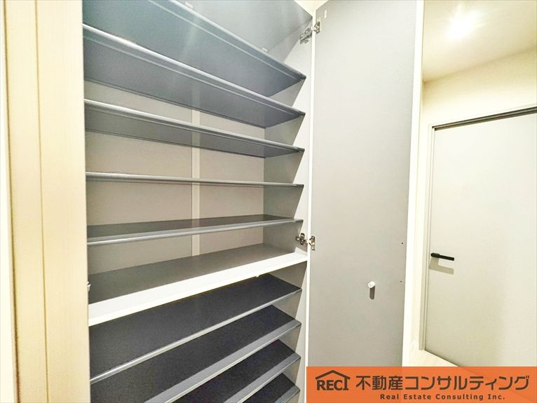コスモハイツ六甲道の収納