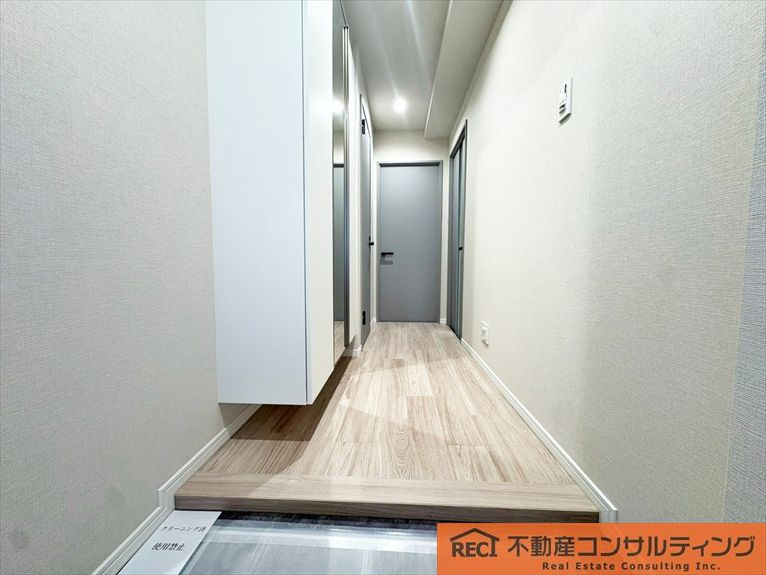 コスモハイツ六甲道の玄関