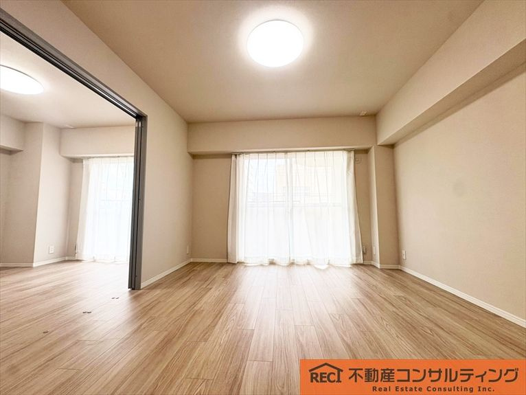 コスモハイツ六甲道の洋室