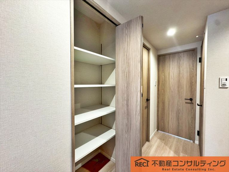 コート甲子園南1番館の玄関