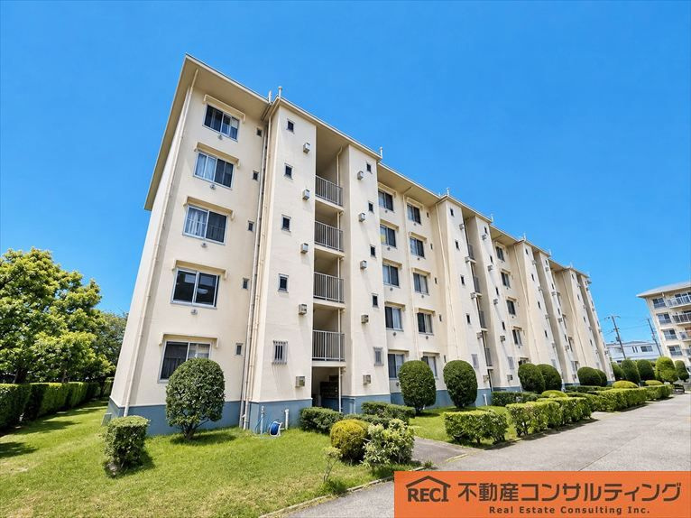 上田東町住宅3号棟の外観