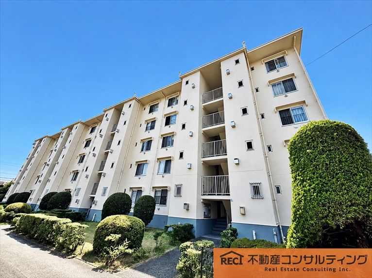 上田東町住宅3号棟の外観
