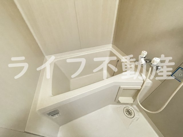 アイケイハイツ高井田A棟の浴室|日々の暮らしに欠かせないお風呂です
