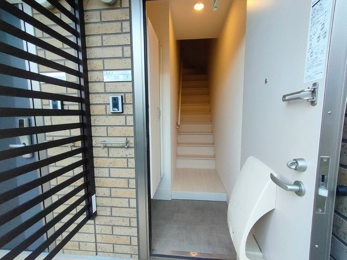 D-room葛原の玄関