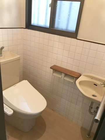 二ノ井手貸家のトイレ
