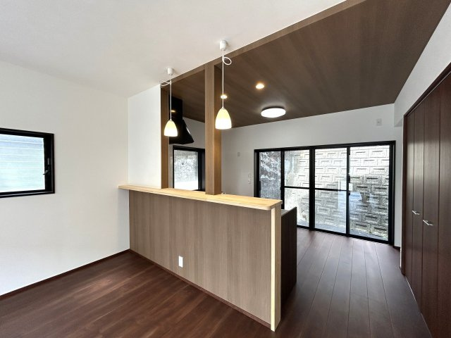 高知市十津3丁目　中古戸建の居間・リビング