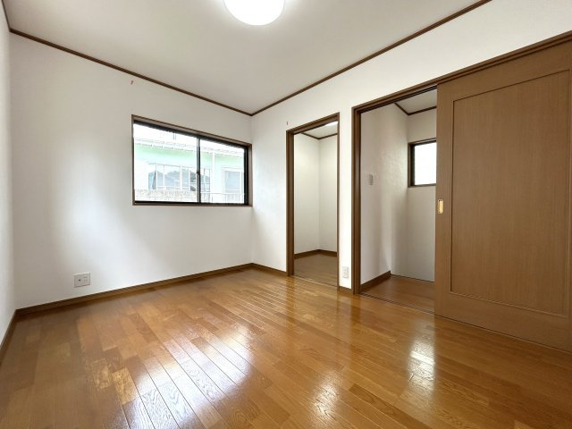 高知市十津3丁目　中古戸建の洋室