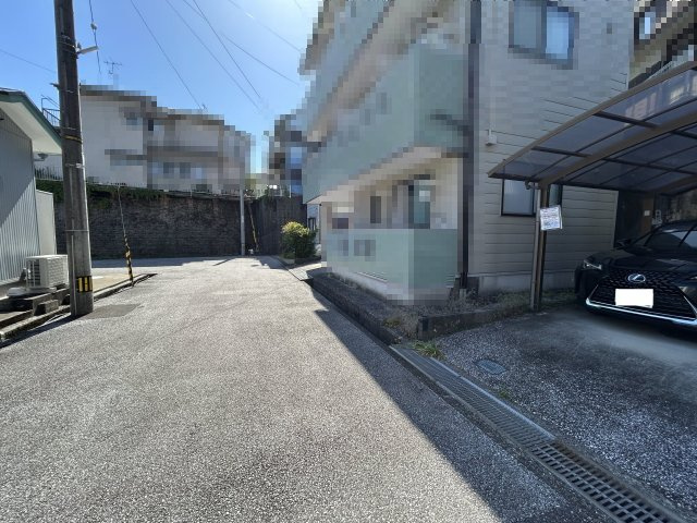 高知市十津3丁目　中古戸建の前面道路含む現地写真