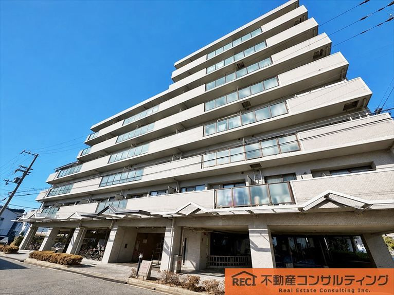 ファミール本山の外観