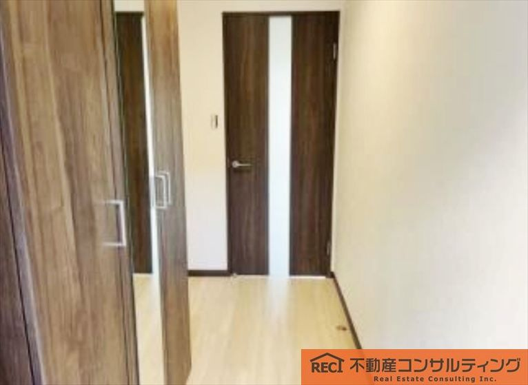シャトー御影の玄関