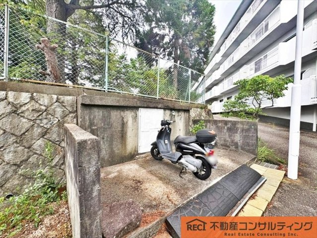 シャトー御影の駐輪場