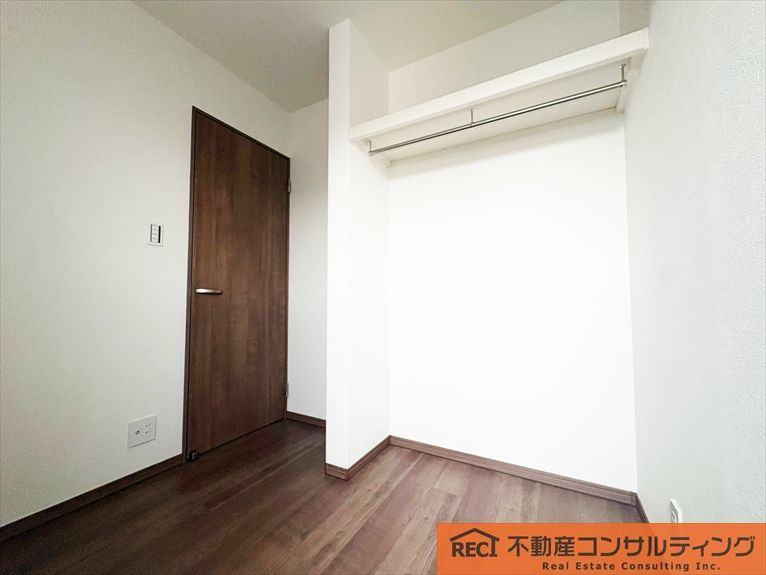 西宮市津門稲荷町　中古戸建の寝室