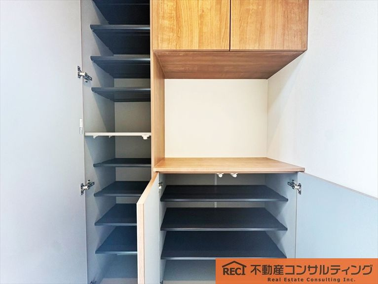 西宮市津門稲荷町　中古戸建の収納