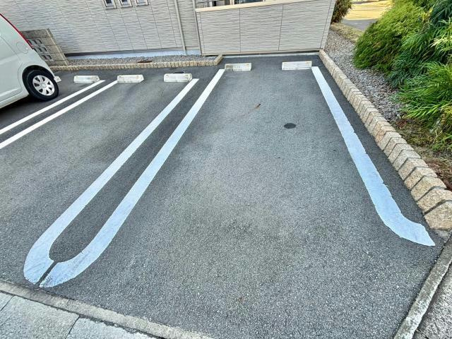 Grand　Maison延末東の駐車場