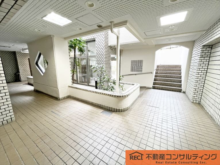 パレスエクセル東灘のエントランス