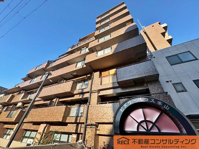 ビバリーハウス本山の外観