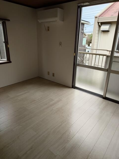 サンロイヤル壱番館Ａの寝室