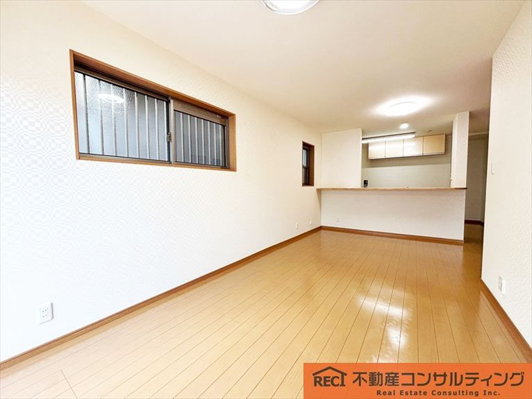 神戸市東灘区岡本6丁目　中古戸建の内装