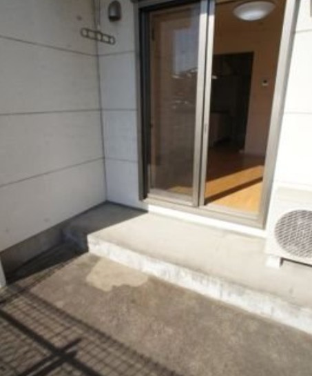 ヒューマンパレス南流山Ⅴ　B棟のエントランス