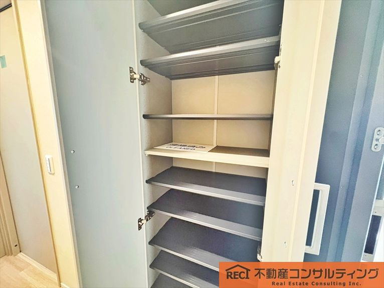 ワコーレリベルタ深江本町の収納