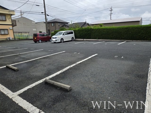 サンハイツ大山の駐車場