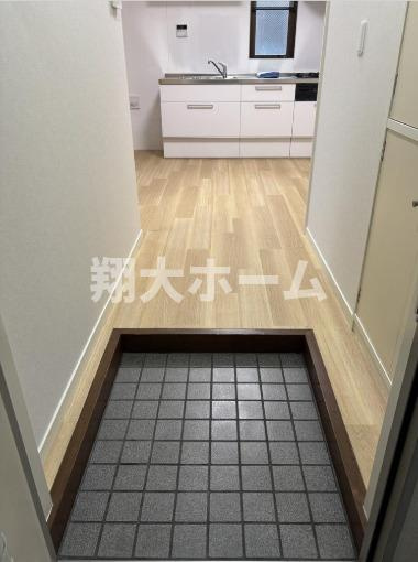 ドエル菊川の玄関
