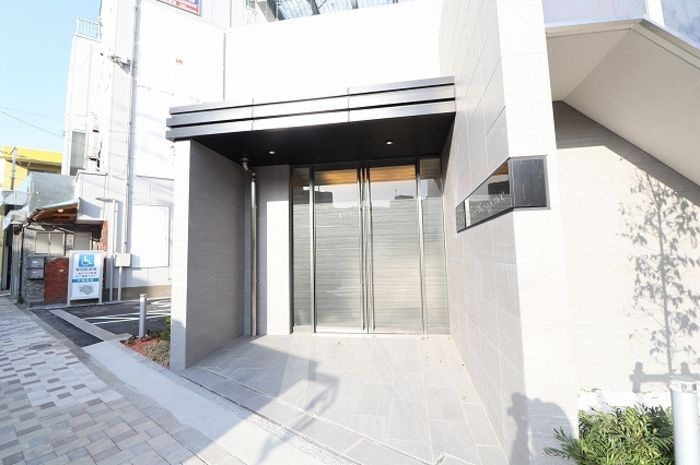 TEC Green Residenceのエントランス