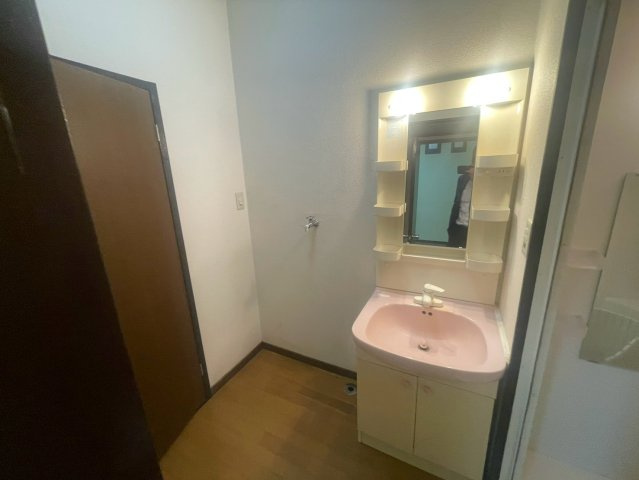 千葉県市原市 1棟ビルの独立洗面台