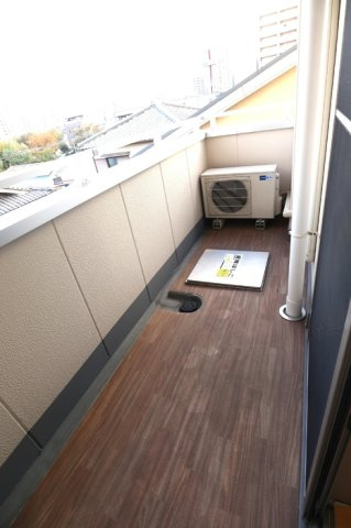 サクシード姫路駅南のバルコニー