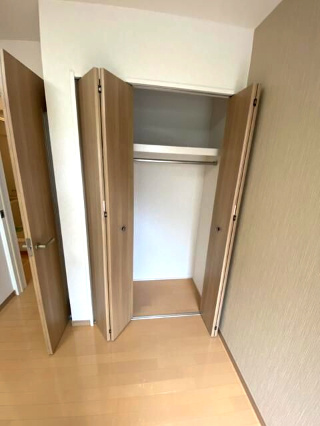 草加市谷塚仲町のアパートの収納