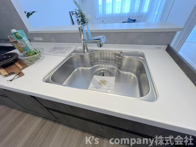 茅ヶ崎市緑が浜　ランドステージ茅ヶ崎オーシャンビューのキッチン|耐久性に優れたステンレス素材のシンク◇