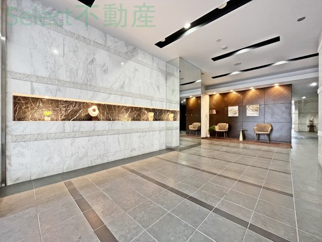 UURコート名古屋名駅のエントランス