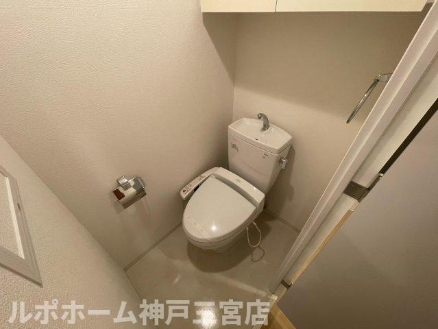 レジディア神戸磯上の洗面所