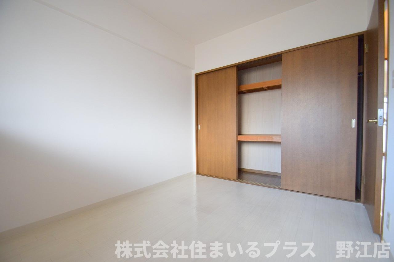 アモール永田の洋室