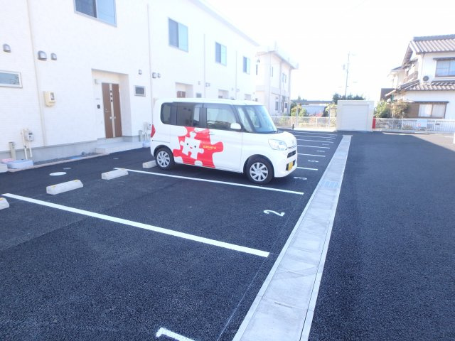 Gute Launeの駐車場