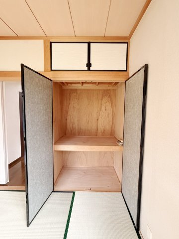 久喜市西大輪の和室|お布団などの収納に！