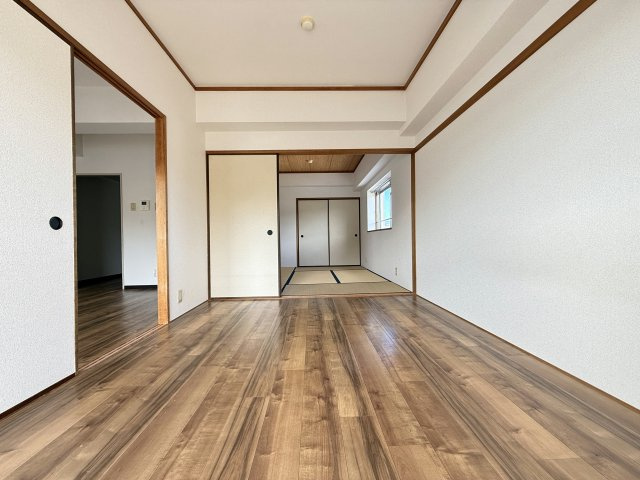 ハイツサンヴァリエの和室
