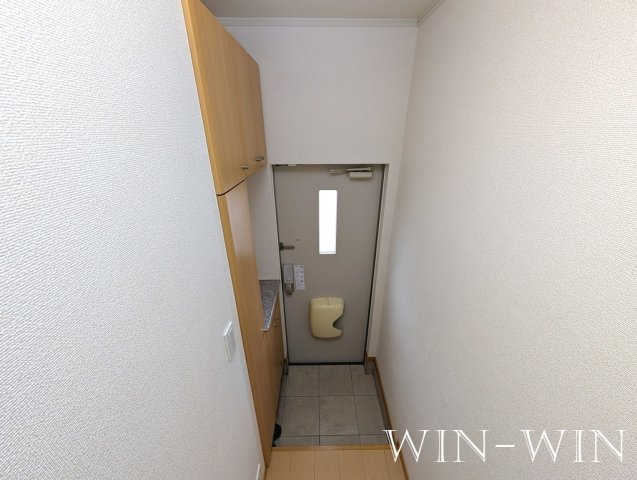 リーヴァ菅池 Aの玄関