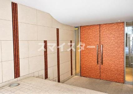 NISHI IKEBUKURO RESIDENCEのエントランス