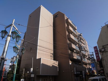 ライオンズステーションプラザ千歳烏山の外観|平成７年築の新耐震基準マンション、ライオンズステーションプラザ千歳烏山は即日現地案内可能となっておりますので、お気軽にお問い合わせください！