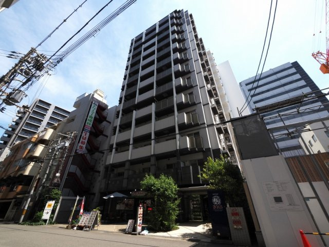 大阪市西区西本町１丁目の賃貸マンションの外観