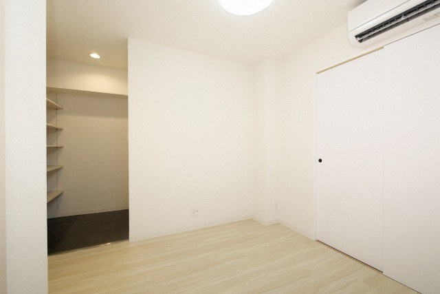 大阪市西区西本町１丁目の賃貸マンションの居間・リビング