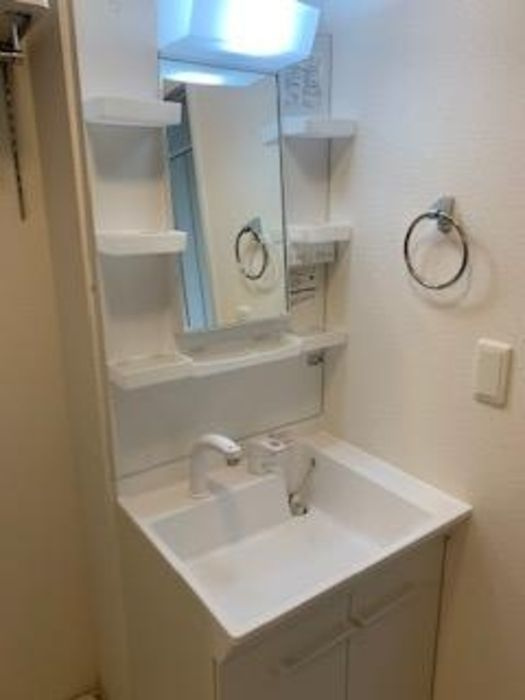 セジュール西台５の洗面所