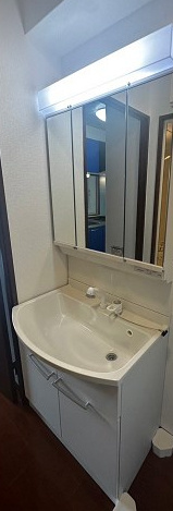 クレア新町の洗面所