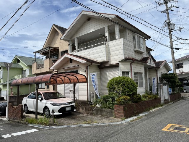 熊取町五門西3丁目　中古戸建の前面道路含む現地写真